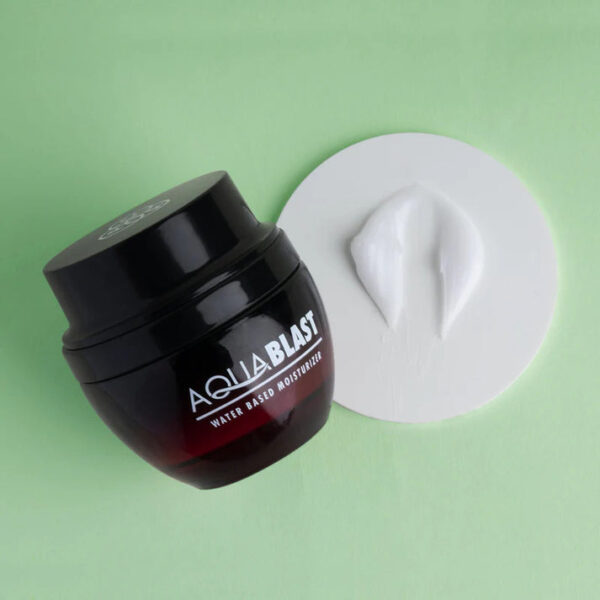 AQUA BLAST WATER BASED MOISTURIZER INTENSE HYDRATION ABSORBS QUICKLY LIGHT WEIGHT & NON GREASY